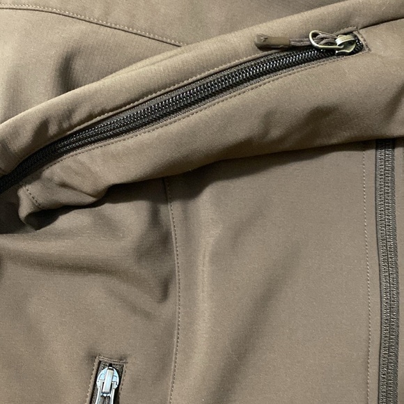 Marmot Women's Sharp Point 3 Jacket - Picture 3 of 10